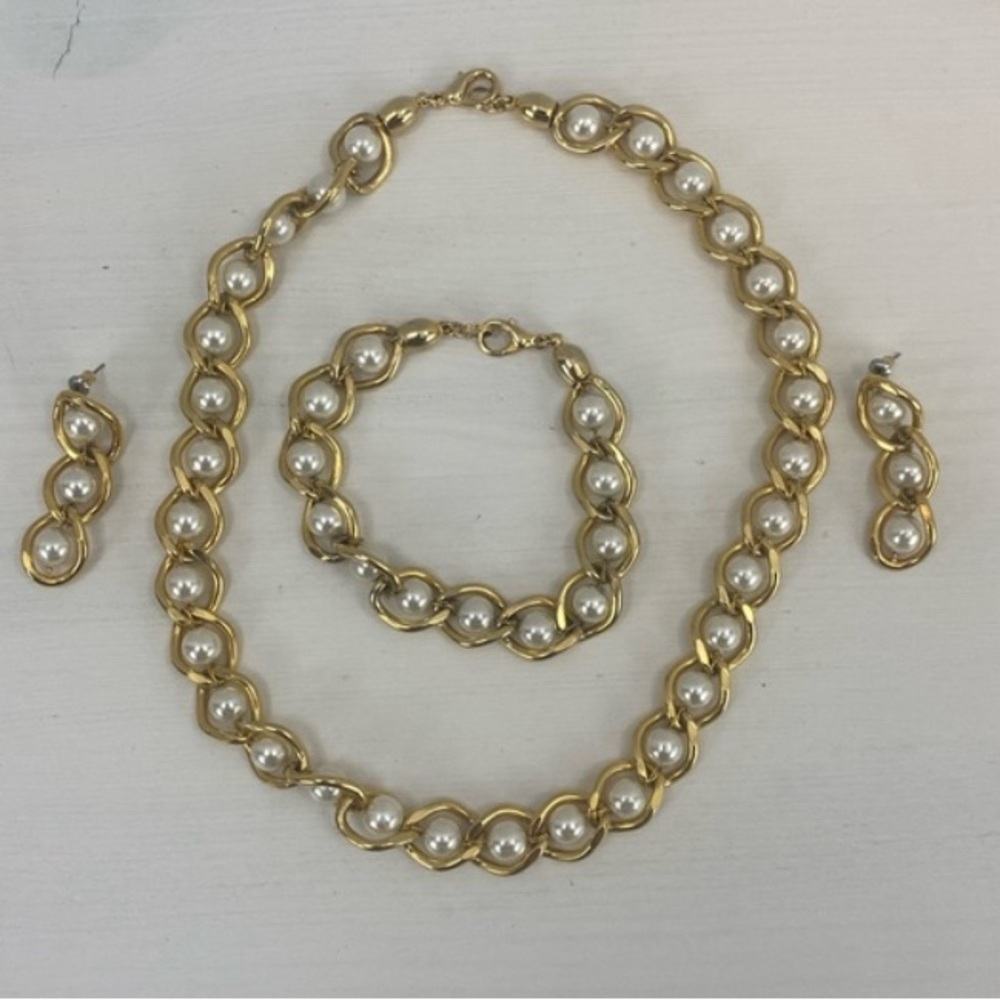Gold Tone Wrapped Pearl Necklace Bracelet and Earrings